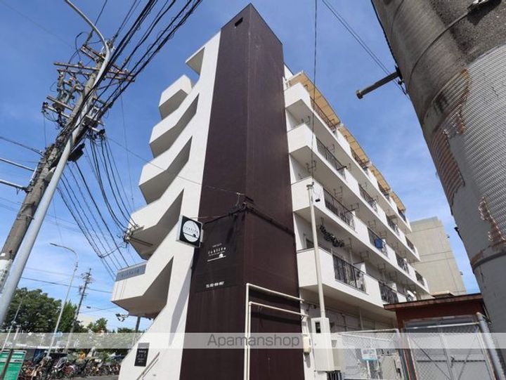 セントラル川名の外観