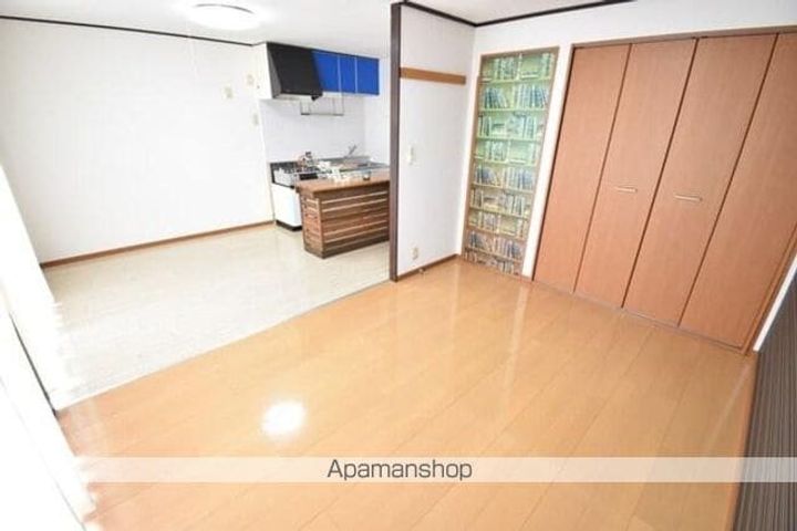 香川県高松市成合町の賃貸アパートの内装