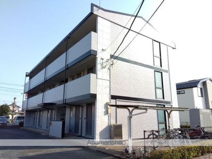 レオパレスエクレールの外観