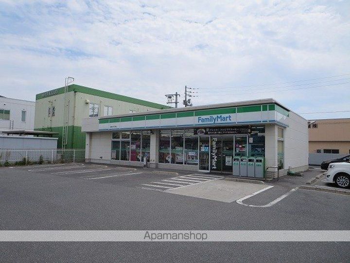 ラ・メールブルーの周辺