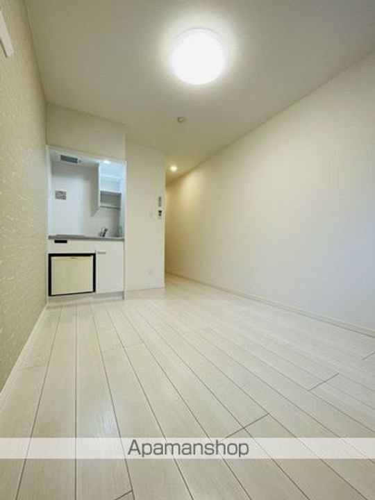 神奈川県横浜市中区根岸町3丁目の賃貸アパートの内装