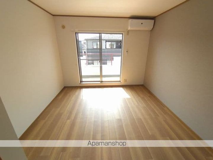 愛知県犬山市大字五郎丸字新田組の賃貸アパート203の内装