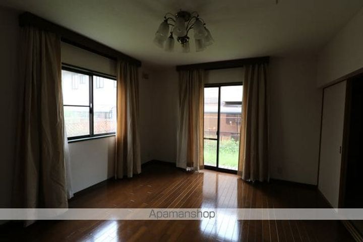 広島県福山市平成台(一戸建)の賃貸物件の居間