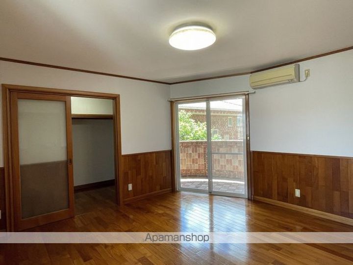 杏(アプリコット)の内装