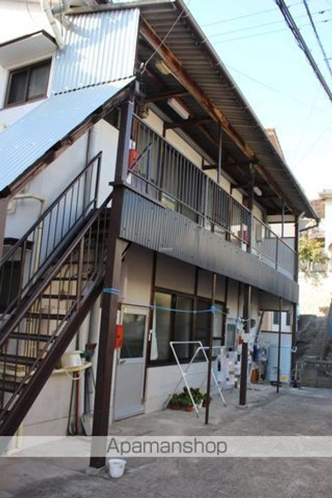 広島県尾道市栗原町の賃貸アパートの外観