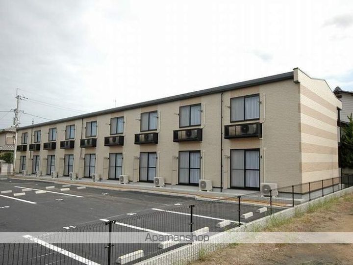 香川県坂出市久米町2丁目の賃貸アパートの外観