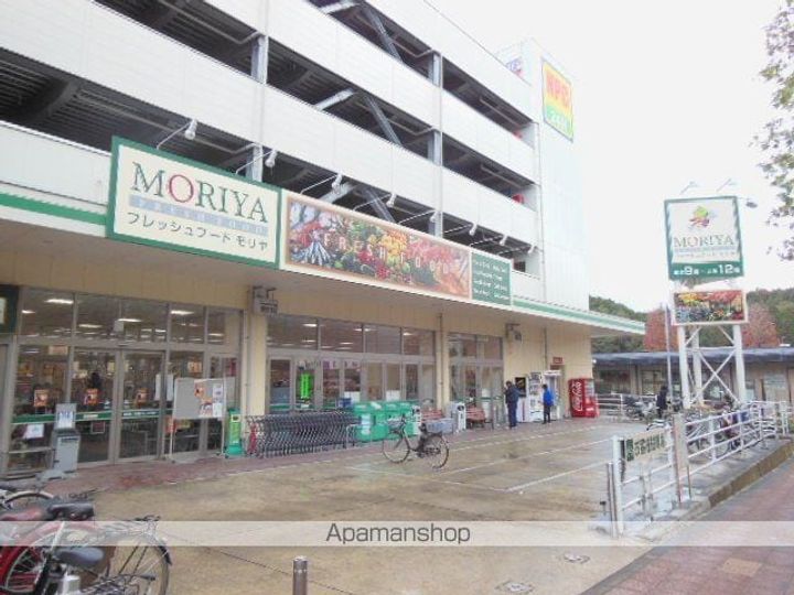 しゃとれ東勝山の周辺