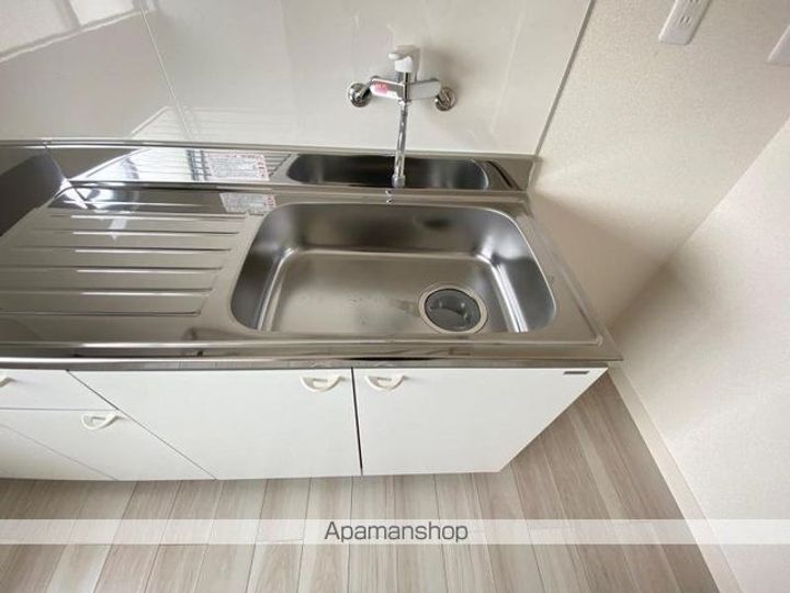 香川県高松市太田上町の賃貸マンションの内装