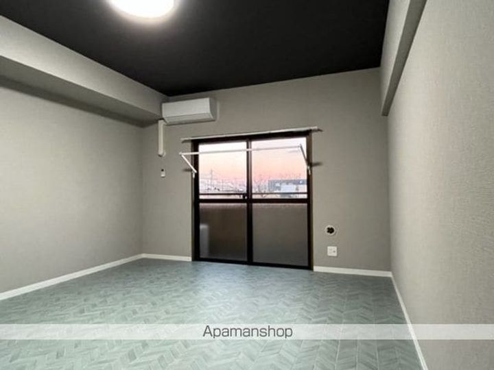 愛知県西春日井郡豊山町大字青山字東栄の賃貸マンション103の内装