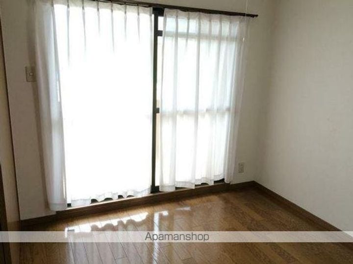 香川県高松市国分寺町国分の賃貸マンションの内装