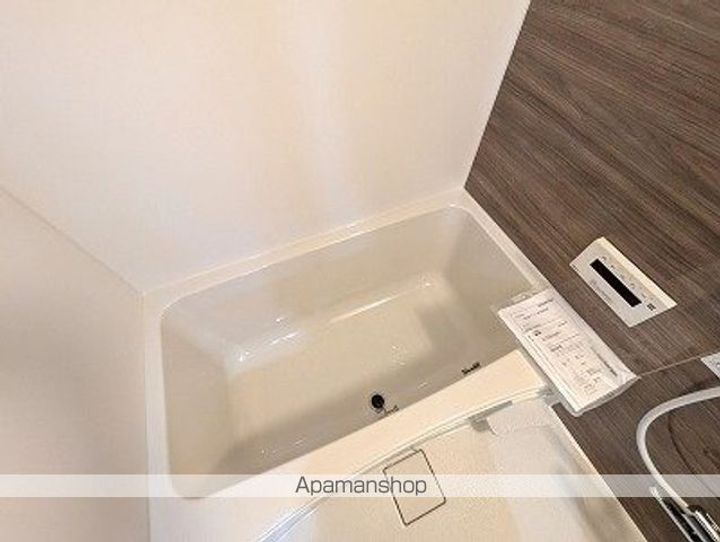 愛知県犬山市大字犬山字西古券の賃貸マンションの風呂