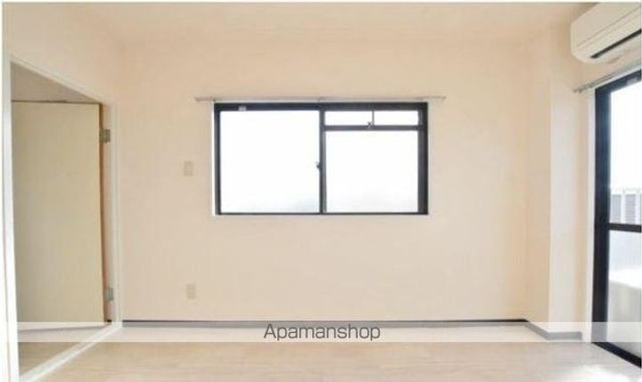 香川県木田郡三木町大字氷上の賃貸アパートの内装