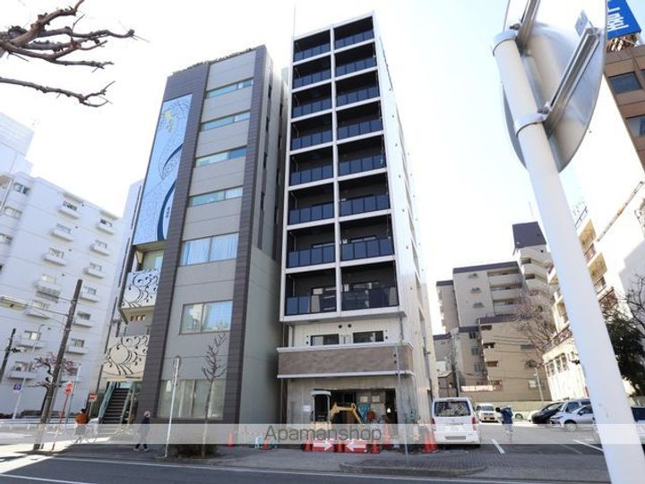 愛知県名古屋市東区泉2丁目の賃貸マンションの外観