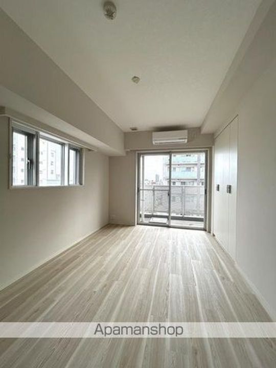 アーデン清澄白河の居間