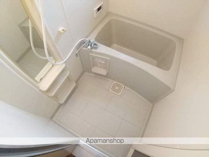 ウィステリア沢村A102の風呂