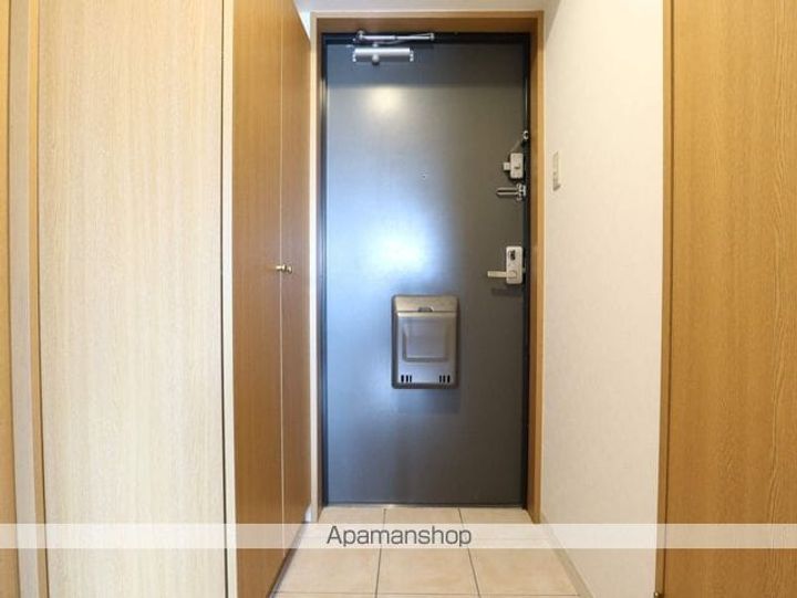 愛知県名古屋市千種区今池3丁目の賃貸マンションの玄関