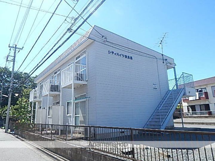 東京都東大和市奈良橋3丁目の賃貸アパートの外観