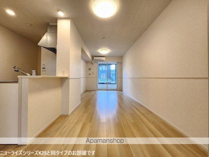 埼玉県加須市花崎北2丁目の賃貸アパートの居間