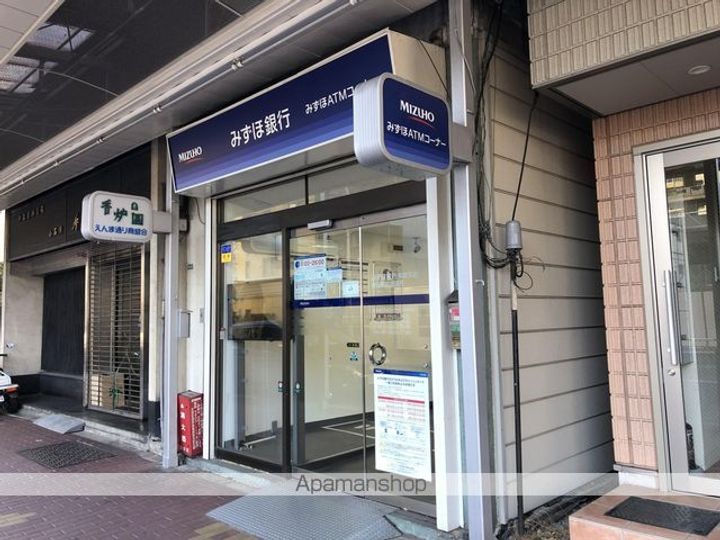 ジュネ本郷の周辺