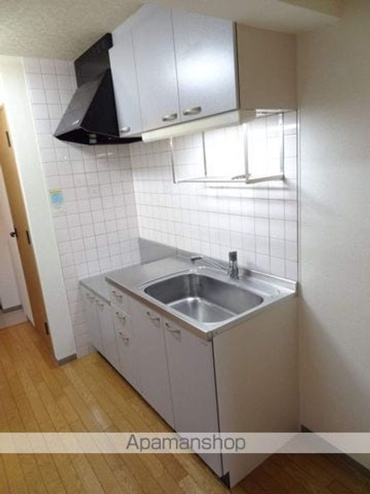 グランヴォワリエのキッチン