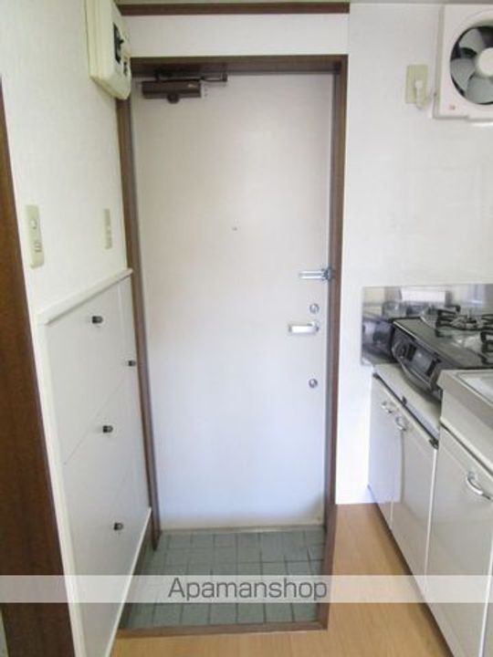 NMNハウスの玄関