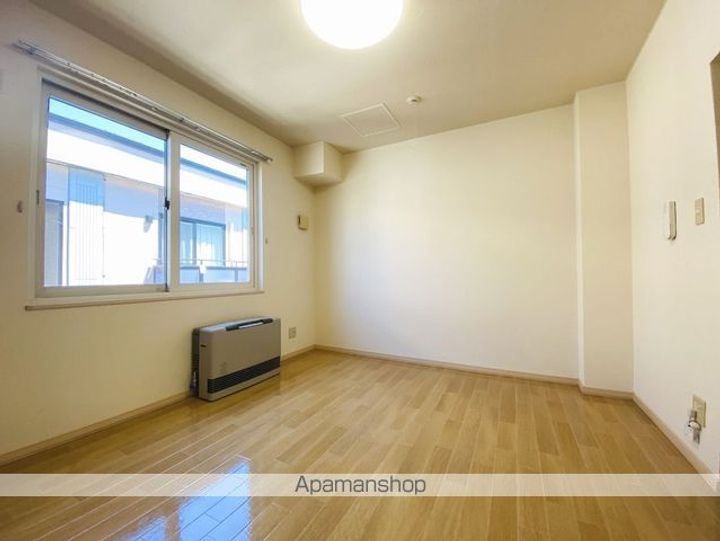 赤とんぼの居間