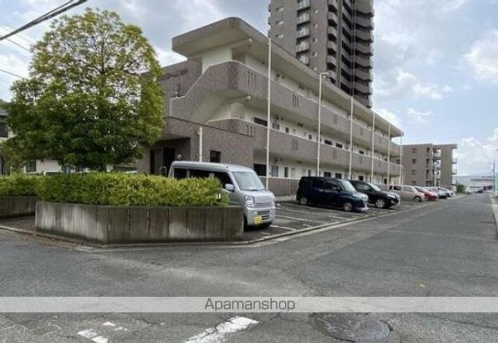香川県高松市多肥下町の賃貸マンションの外観