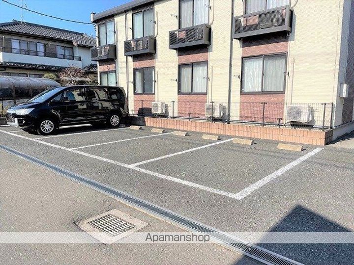 レオネクストレーブのその他画像