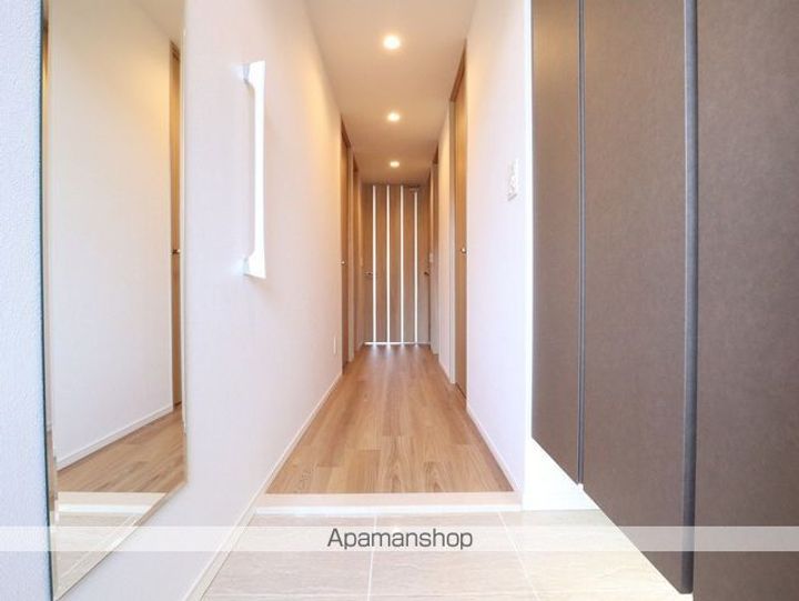 アヴァンセテラス瑞穂日向町の玄関