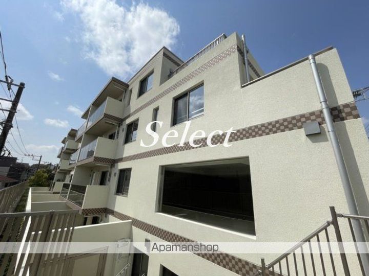 クラリティア横濱反町の外観