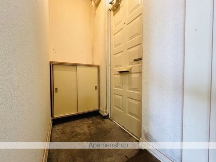 シーサイド七重浜B棟202の玄関