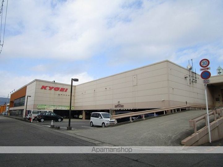 カーム山城204の周辺