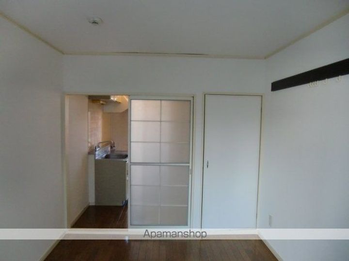 イスト池袋の居間