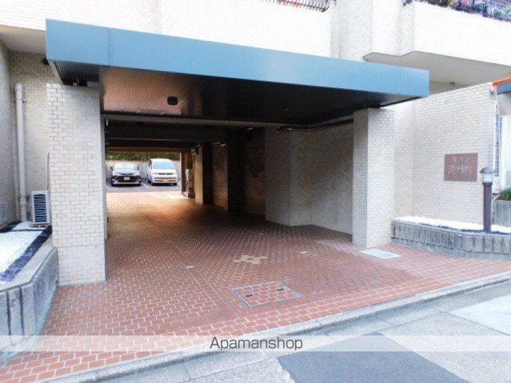 イトーピア徳川町マンションの外観