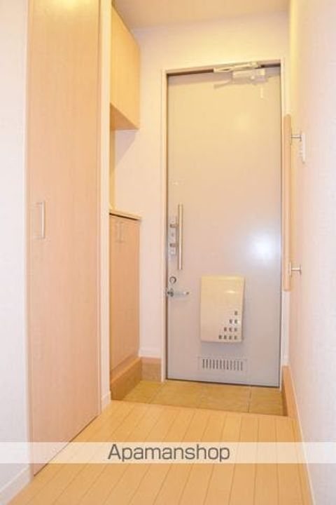 シャーメゾン華の玄関