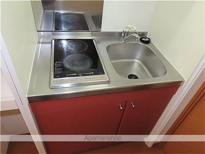 レオパレスクレスセント101のキッチン