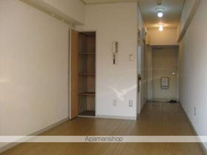 東京都杉並区浜田山2丁目の賃貸マンションの居間