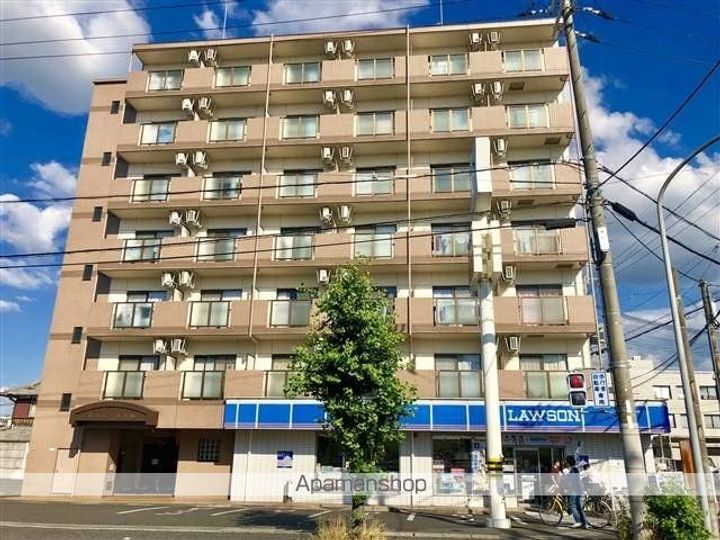 ルミエール吉岡の外観