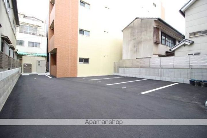 岡山県岡山市北区富田町1丁目の賃貸マンションの外観