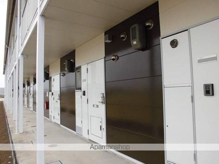 香川県高松市由良町の賃貸アパートの外観