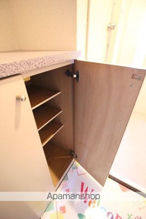 岡山県岡山市北区弓之町の賃貸マンションの内装