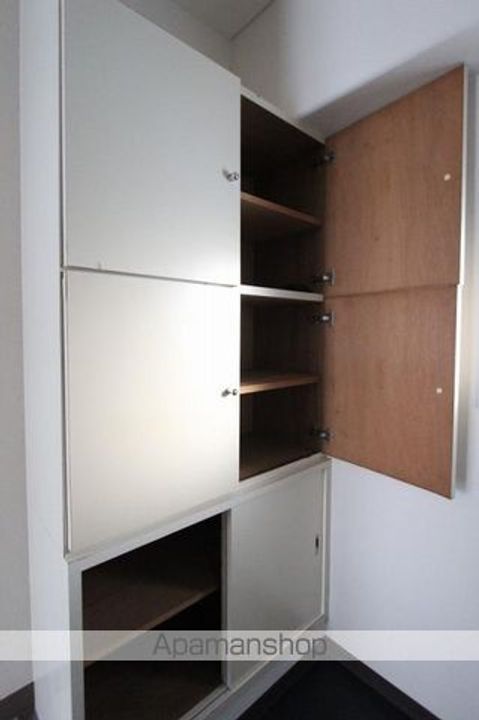 香川県高松市昭和町1丁目の賃貸マンションの内装