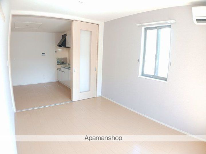 メゾンド・フローラⅢの居間