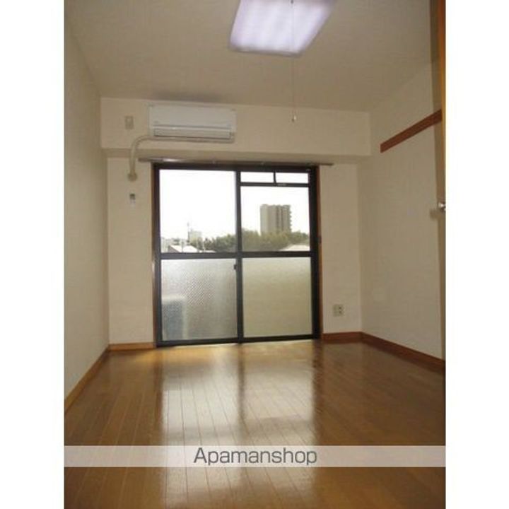 本山ブライトレジデンスの居間