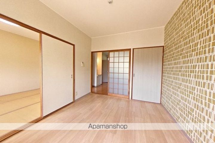 スカットハイツの居間