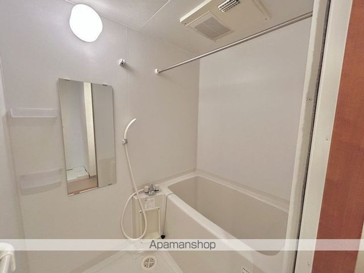 滋賀県蒲生郡日野町大字内池の賃貸マンションの内装