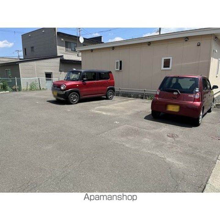 クレール山下町101の外観