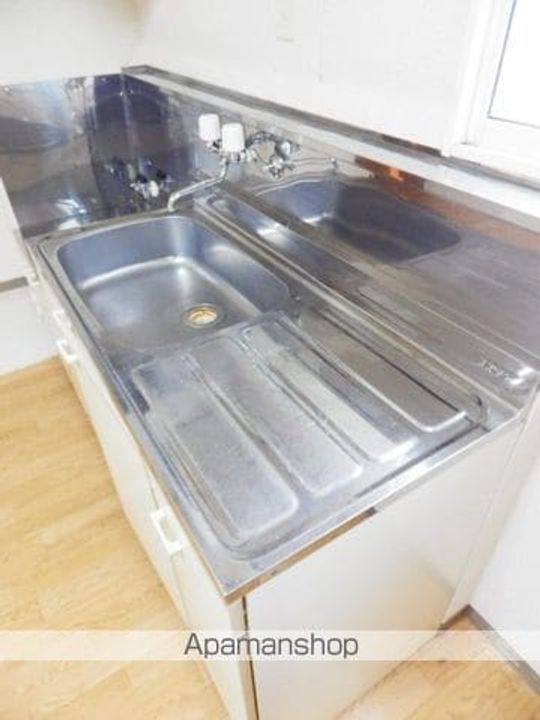 エミネンス五稜郭305のキッチン