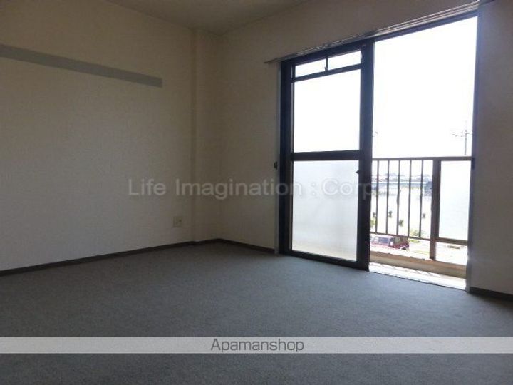 メゾン桑野の居間