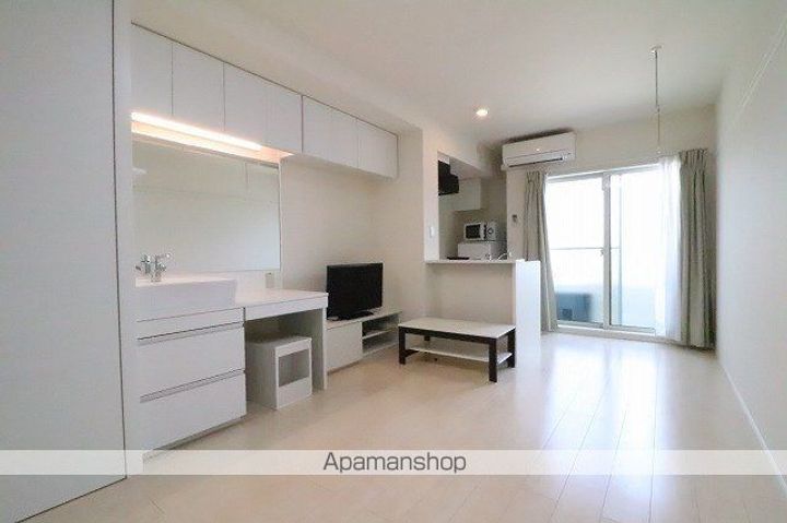 レオネクストリバーサイドの居間